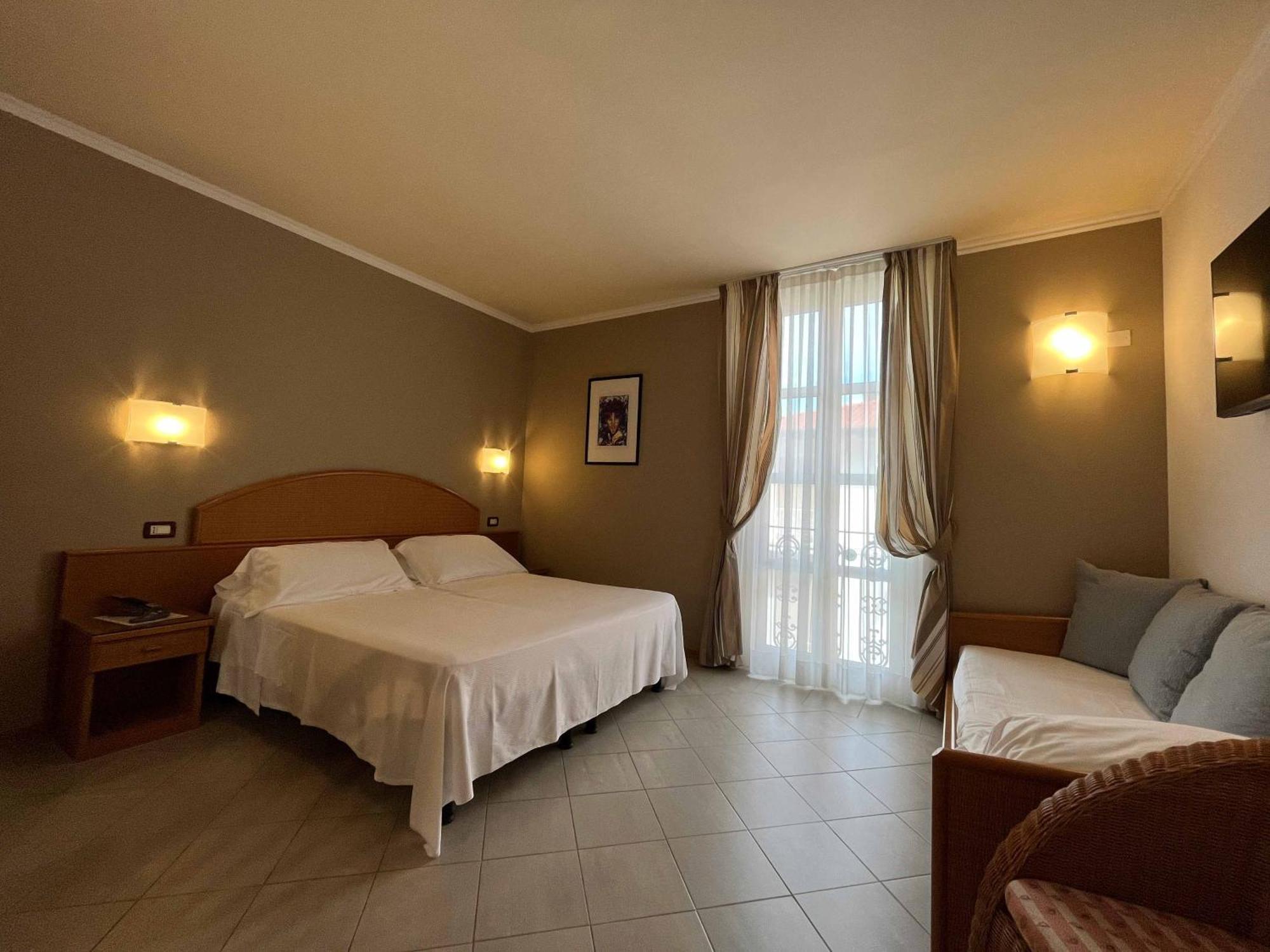 Hotel Regina Forte dei Marmi Exterior photo